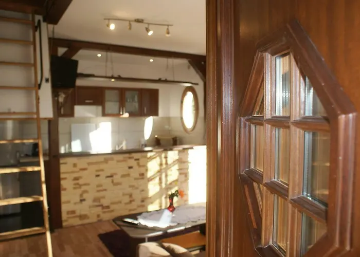 Agrodomki Okej -dom Kasjan بيت للعطل *